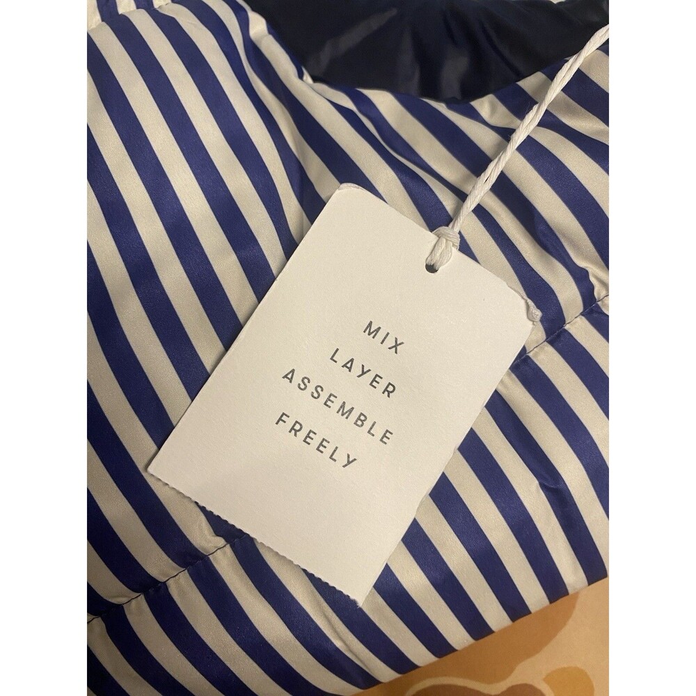 Free Assembly Striped Puffer Vest Sleeveless Navy Blue and White NWT Size Large - Picture 9 of 11